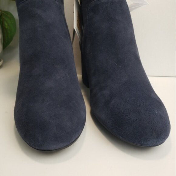 Geox Bootie Horsebit Navy Blue Eleana Suede Ankle Boot Goldtone NEW sz 8 - Picture 5 of 13